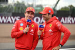 Foto zur News: Carlos Sainz (Ferrari) und Charles Leclerc (Ferrari)