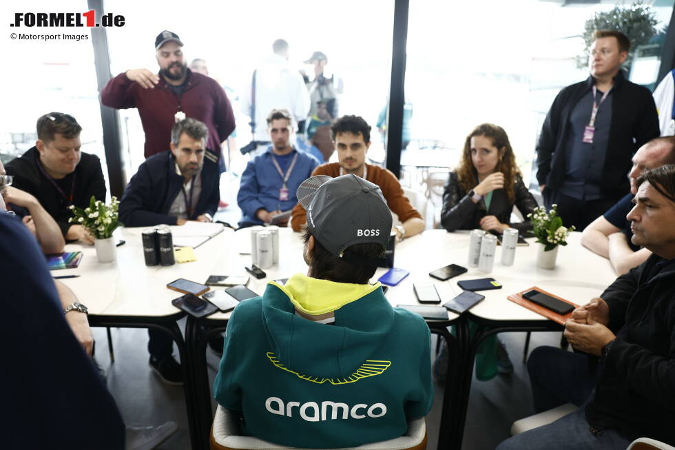 Foto zur News: Fernando Alonso (Aston Martin)