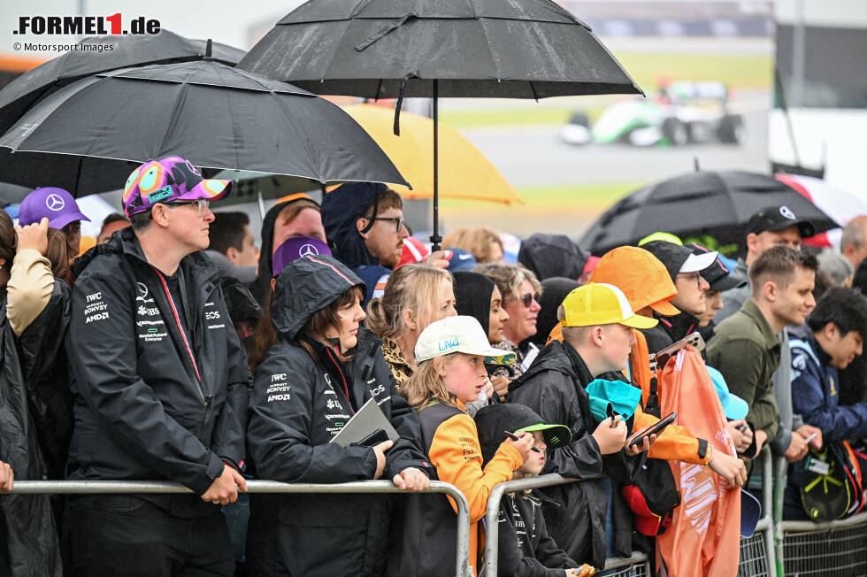 Foto zur News: Fans in Silverstone