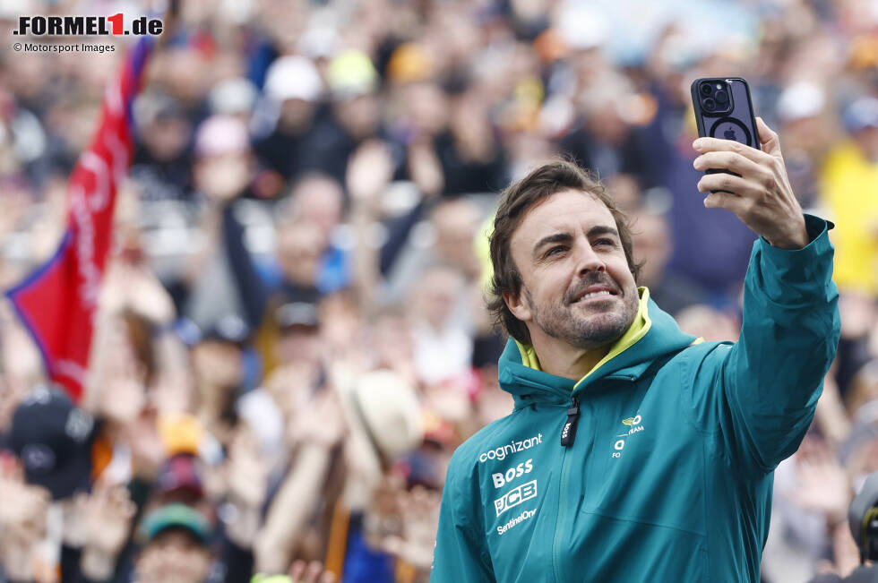 Foto zur News: Fernando Alonso (Aston Martin)