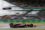 Foto zur News: Sergio Perez (Red Bull)