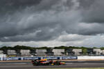 Foto zur News: Sergio Perez (Red Bull)