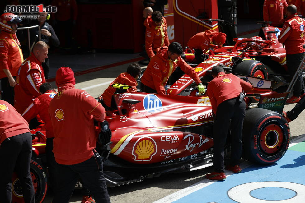 Foto zur News: Carlos Sainz (Ferrari) und Charles Leclerc (Ferrari)