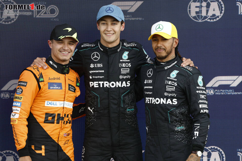 Foto zur News: Lando Norris (McLaren), George Russell (Mercedes) und Lewis Hamilton (Mercedes)