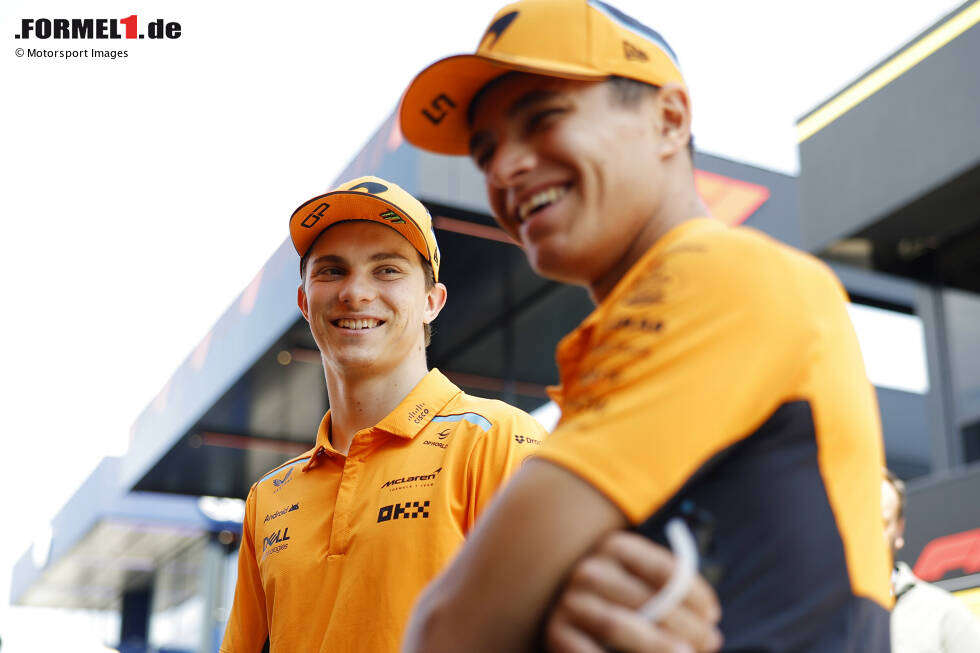 Foto zur News: Oscar Piastri (McLaren) und Lando Norris (McLaren)