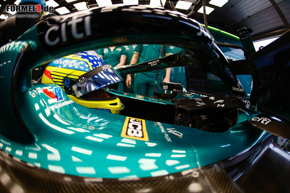 Foto zur News: Fernando Alonso (Aston Martin)