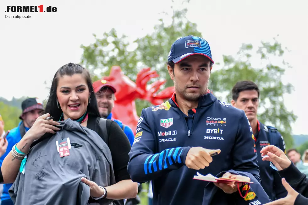 Foto zur News: Sergio Perez (Red Bull)