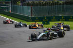 Foto zur News: Lewis Hamilton (Mercedes), Sergio Perez (Red Bull) und Oscar Piastri (McLaren)