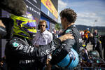 Foto zur News: Lewis Hamilton (Mercedes) und George Russell (Mercedes)