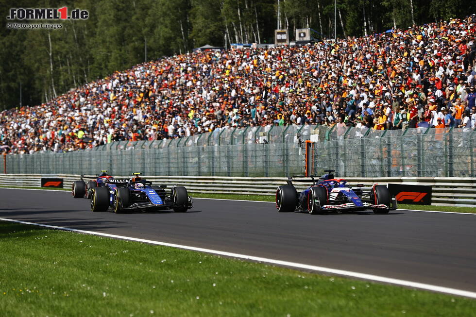 Foto zur News: Daniel Ricciardo (Racing Bulls), Logan Sargeant (Williams) und Yuki Tsunoda (Racing Bulls)