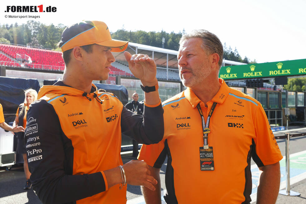 Foto zur News: Lando Norris (McLaren) und Zak Brown