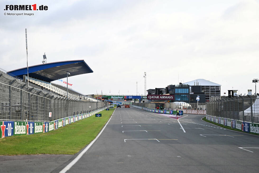 Foto zur News: Blick auf die Zielgeraden am Circuit Park Zandvoort