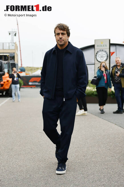 Foto zur News: Fernando Alonso (Aston Martin)