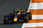 Foto zur News: Sergio Perez (Red Bull)