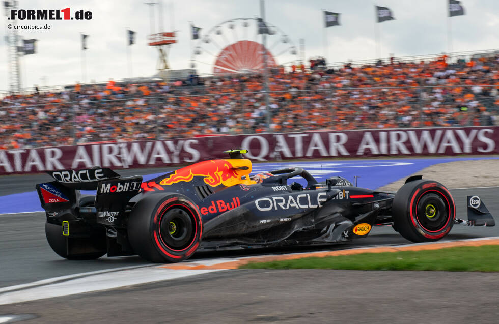 Foto zur News: Sergio Perez (Red Bull)