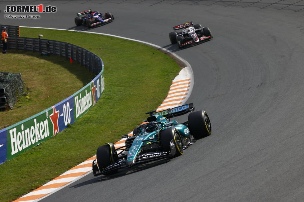 Foto zur News: Lance Stroll (Aston Martin), Nico Hülkenberg (Haas) und Yuki Tsunoda (Racing Bulls)