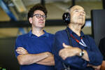 Foto zur News: Mattia Binotto (Sauber) hinter Peter Sauber