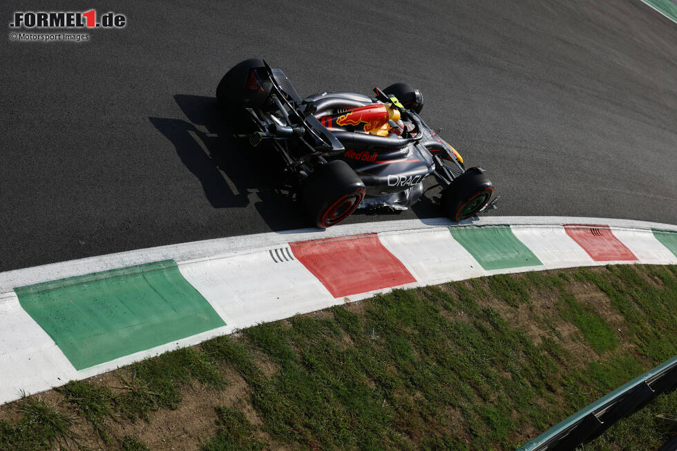 Foto zur News: Sergio Perez (Red Bull)