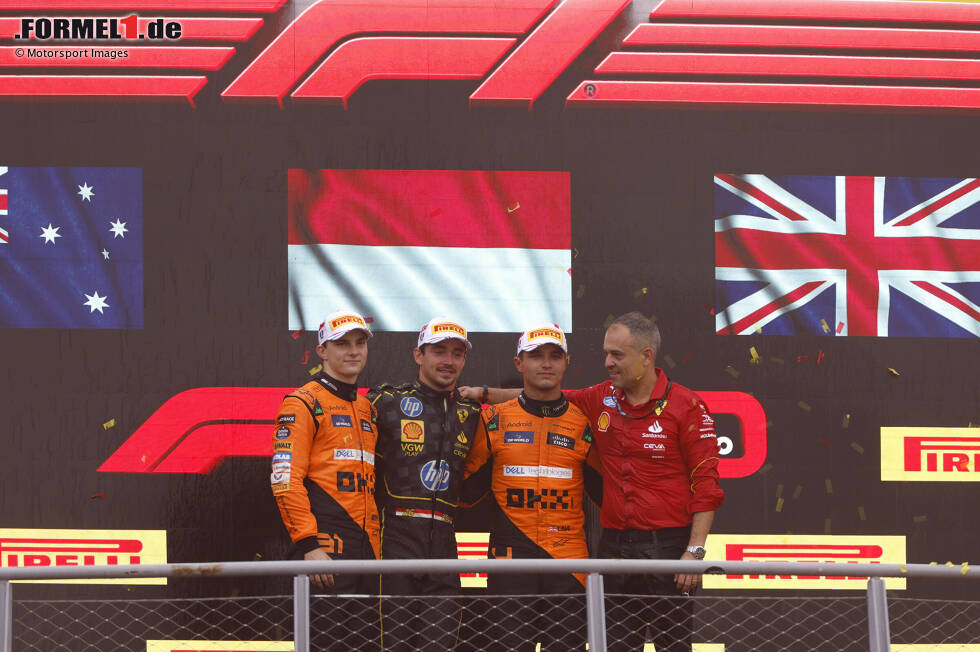 Foto zur News: Oscar Piastri (McLaren), Charles Leclerc (Ferrari) und Lando Norris (McLaren)