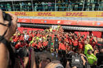 Foto zur News: Charles Leclerc (Ferrari) und Carlos Sainz (Ferrari)