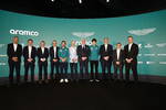 Foto zur News: Fernando Alonso (Aston Martin), Adrian Newey, Lawrence Stroll und Lance Stroll (Aston Martin) und die leitenden Angestellten