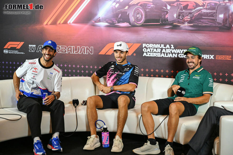 Foto zur News: Daniel Ricciardo (Racing Bulls), Pierre Gasly (Alpine) und Fernando Alonso (Aston Martin)