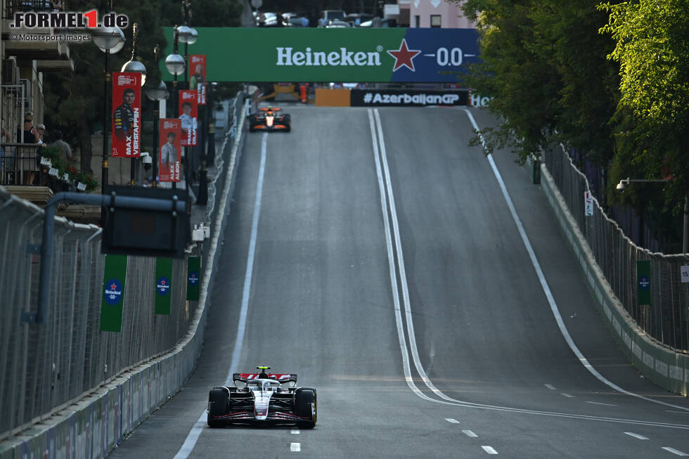 Foto zur News: Nico Hülkenberg (Haas) und Lando Norris (McLaren)