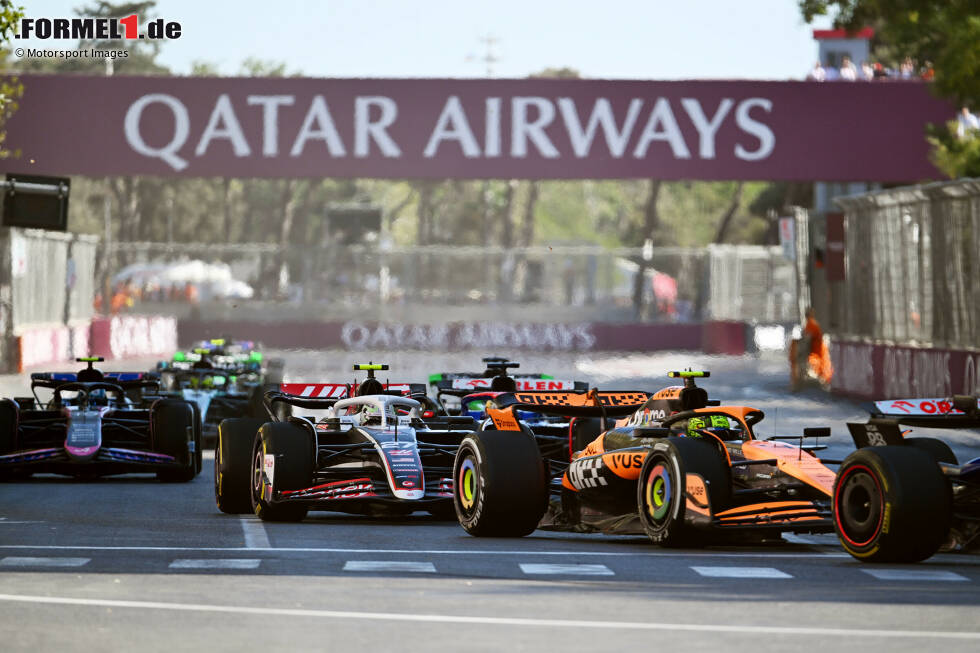 Foto zur News: Lando Norris (McLaren), Nico Hülkenberg (Haas), Daniel Ricciardo (Racing Bulls) und Pierre Gasly (Alpine)