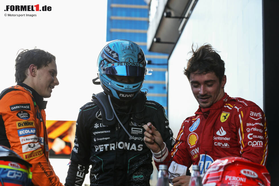 Foto zur News: Oscar Piastri (McLaren), George Russell (Mercedes) und Charles Leclerc (Ferrari)