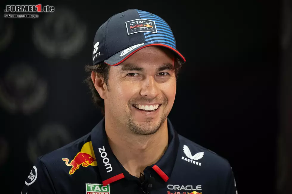 Foto zur News: Sergio Perez (Red Bull)