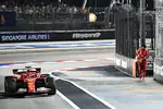 Foto zur News: Carlos Sainz (Ferrari) und Charles Leclerc (Ferrari)