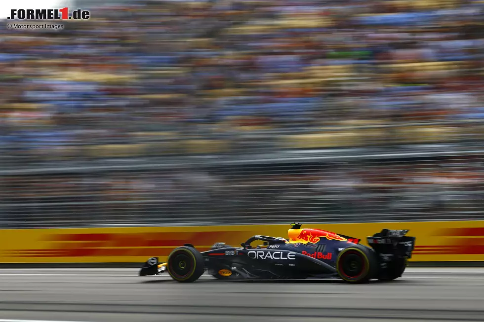 Foto zur News: Sergio Perez (Red Bull)