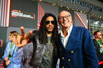 Foto zur News: Lenny Kravitz und Stefano Domenicali