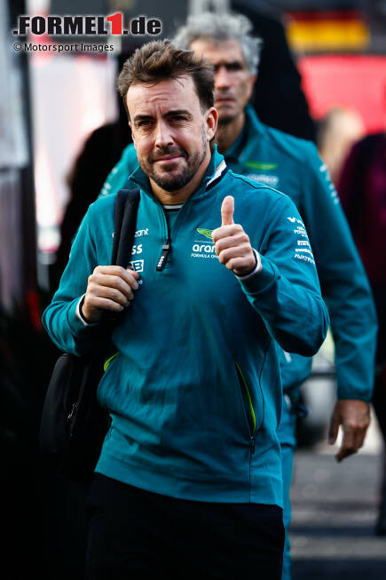 Foto zur News: Fernando Alonso (Aston Martin)