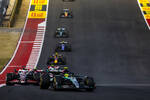 Foto zur News: Lewis Hamilton (Mercedes), Kevin Magnussen (Haas) und Yuki Tsunoda (Racing Bulls)