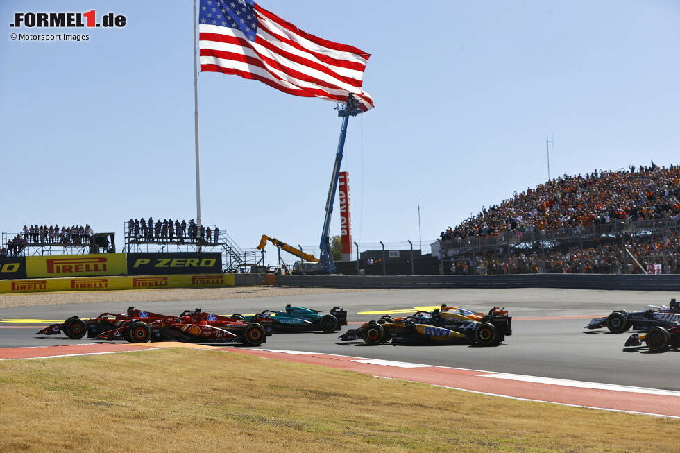 Foto zur News: Carlos Sainz (Ferrari), Charles Leclerc (Ferrari), Fernando Alonso (Aston Martin), Pierre Gasly (Alpine) und Oscar Piastri (McLaren)