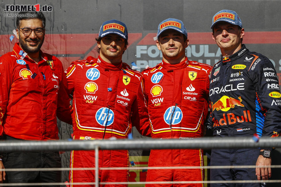 Foto zur News: Charles Leclerc (Ferrari), Carlos Sainz (Ferrari) und Max Verstappen (Red Bull)