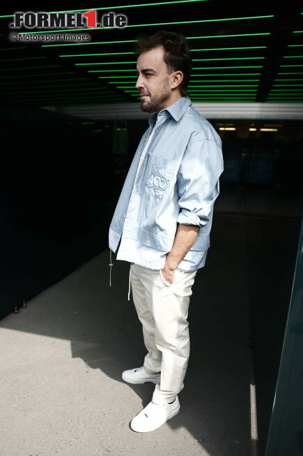 Foto zur News: Fernando Alonso (Aston Martin)