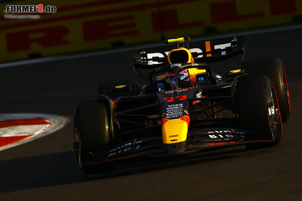 Foto zur News: Sergio Perez (Red Bull)