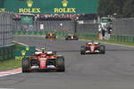 Foto zur News: Carlos Sainz (Ferrari), Charles Leclerc (Ferrari), Max Verstappen (Red Bull) und Lando Norris (McLaren)