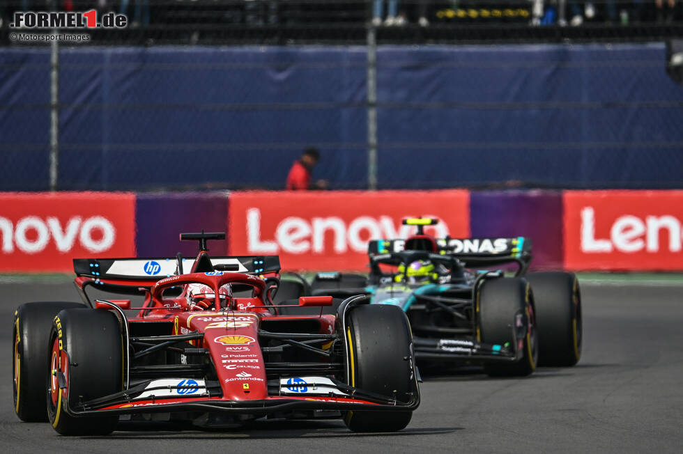 Foto zur News: Charles Leclerc (Ferrari) und Lewis Hamilton (Mercedes)