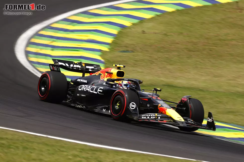 Foto zur News: Sergio Perez (Red Bull)