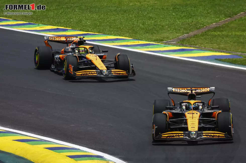 Foto zur News: Oscar Piastri (McLaren) und Lando Norris (McLaren)