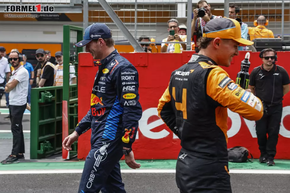 Foto zur News: Max Verstappen (Red Bull) und Lando Norris (McLaren)