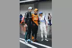 Foto zur News: George Russell (Mercedes), Lando Norris (McLaren) und Yuki Tsunoda (Racing Bulls)