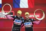 Foto zur News: Esteban Ocon (Alpine) und Pierre Gasly (Alpine)