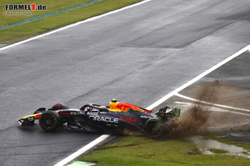 Foto zur News: Sergio Perez (Red Bull)