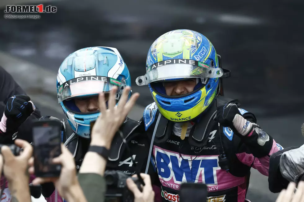 Foto zur News: Esteban Ocon (Alpine) und Pierre Gasly (Alpine)