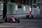 Foto zur News: Pierre Gasly (Alpine) und Esteban Ocon (Alpine)