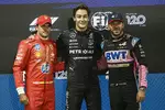 Foto zur News: Carlos Sainz (Ferrari), George Russell (Mercedes) und Pierre Gasly (Alpine)